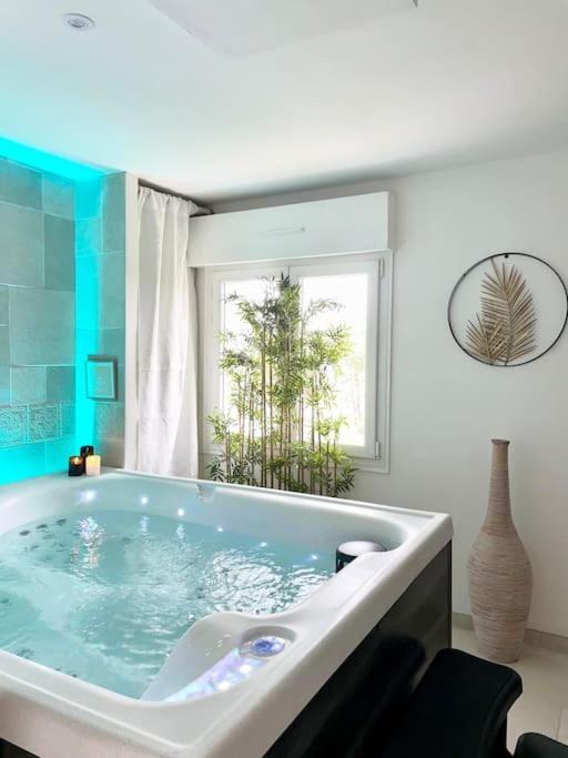 Dans Ma Bulle… Univers Spa Germigny-des-Prés Extérieur photo